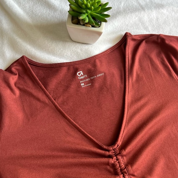 GAP Long Sleeve Ruched Top - Picture 2 of 8